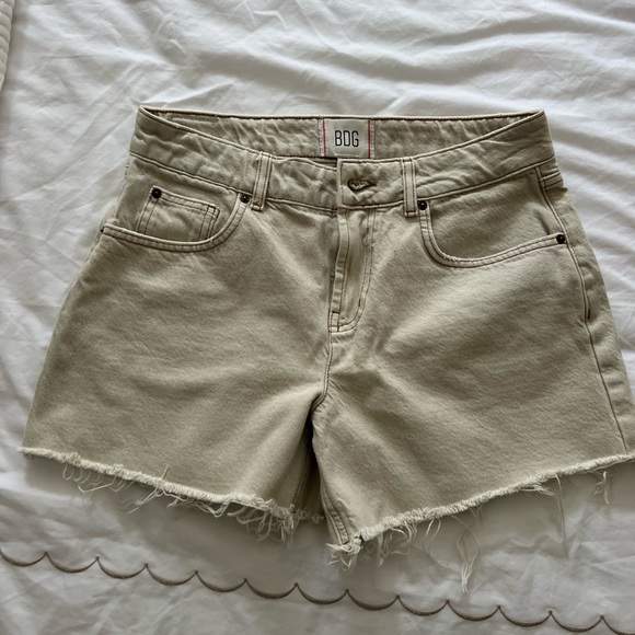 NWOT Urban outfitters a line off-white shorts - Picture 3 of 5